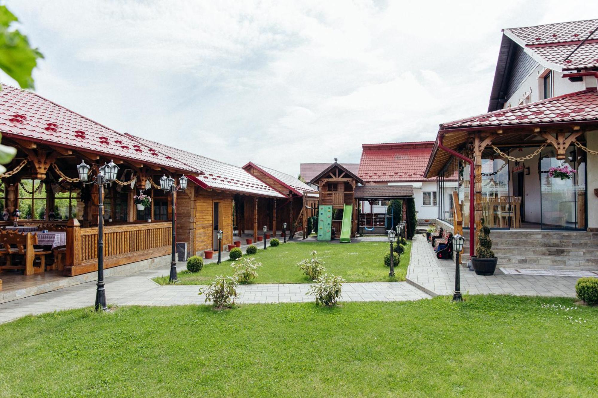 Casa Alexandru - Locul In Care Te Simti Acasa Otel Viseu de Jos Dış mekan fotoğraf